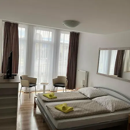 Palazzo 3*