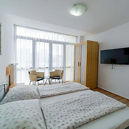 Palazzo -ubytovanie S Restauraciou Hotel 3*